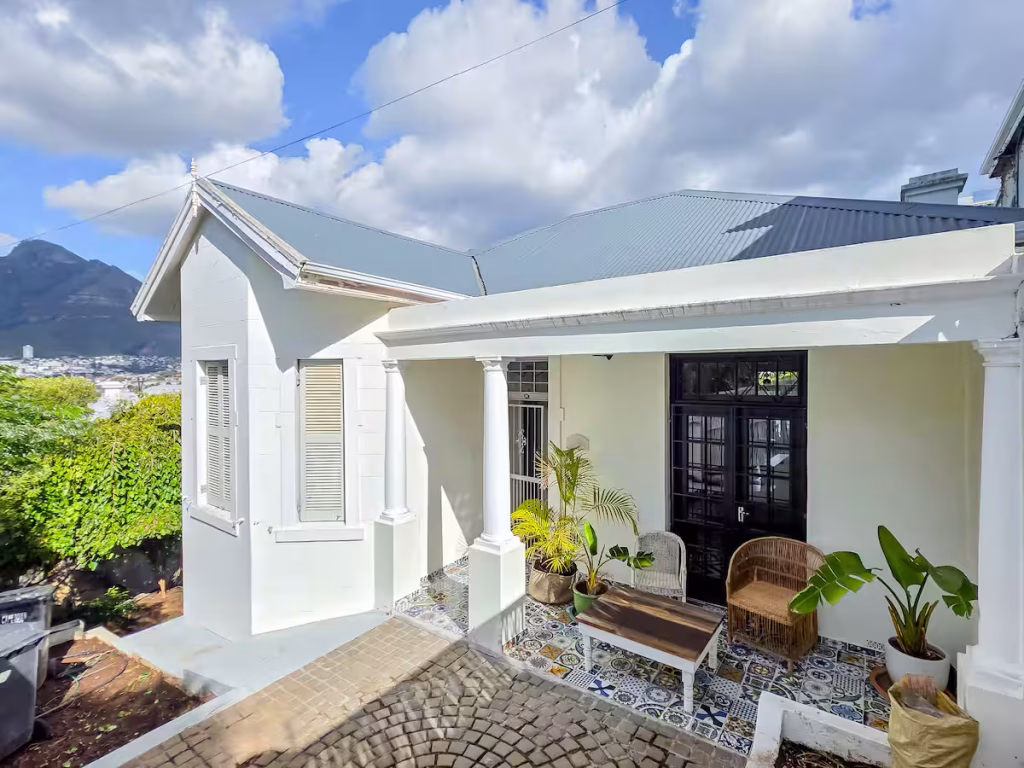 Airbnb rental listing - Tamboerskloof, Cape Town